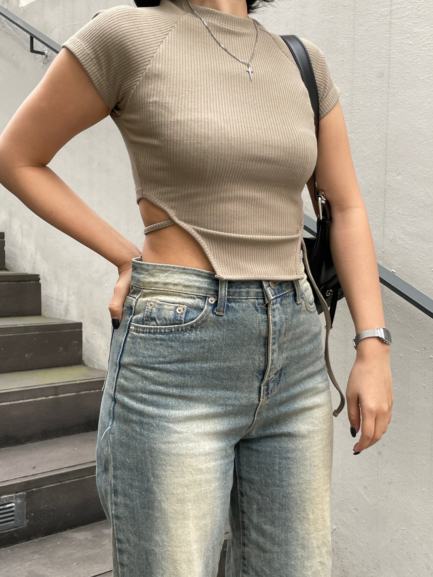 Side Cut-Out Top